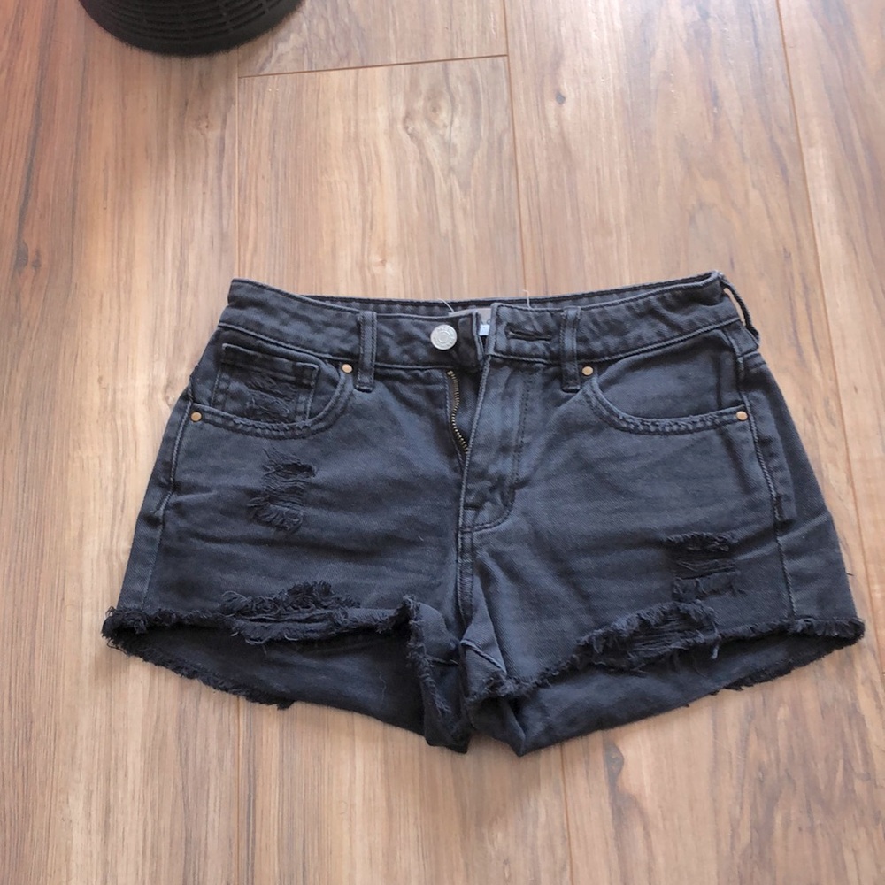 Women’s Pac Sun shorts